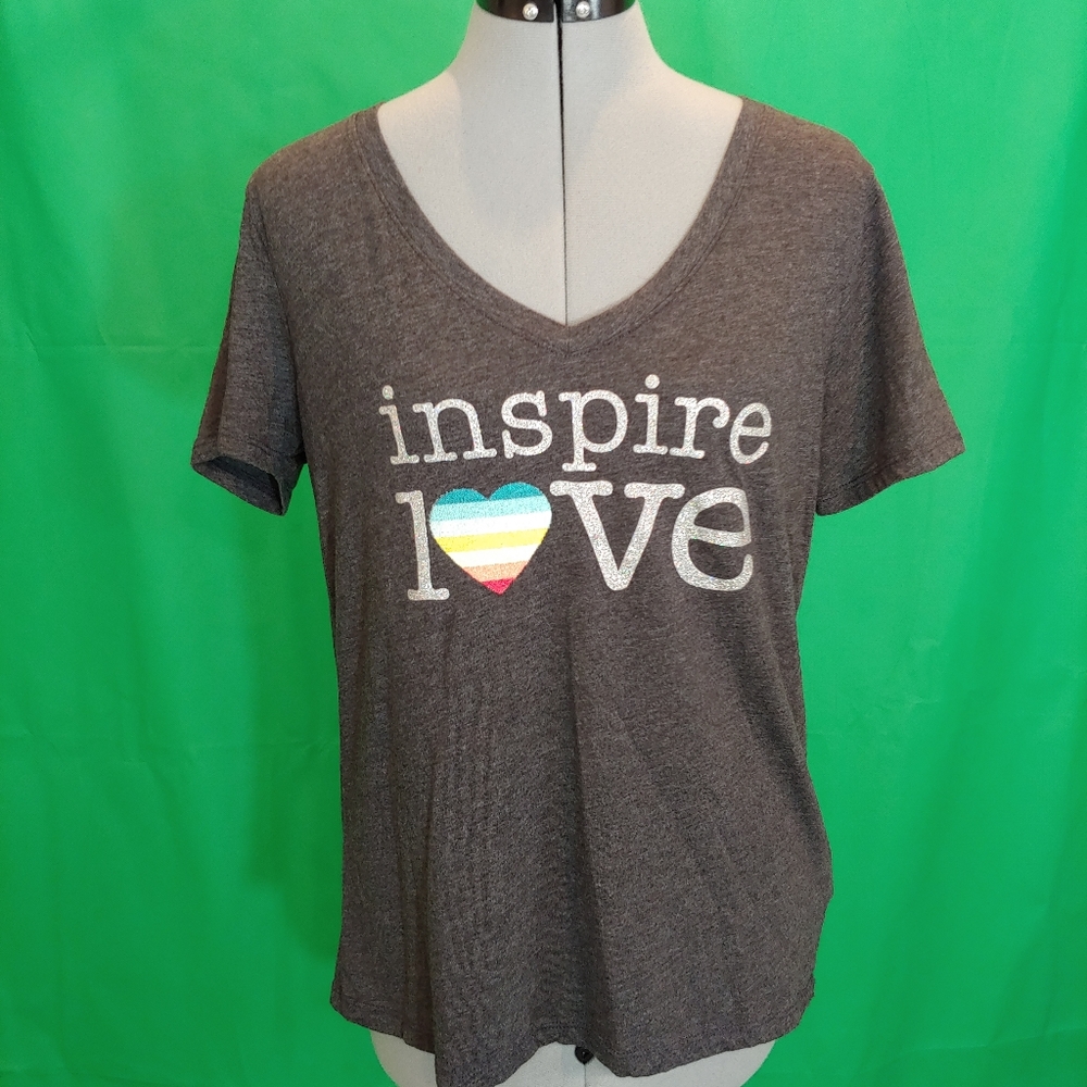 EV1 Inspire Love sparkle decal tee large EUC